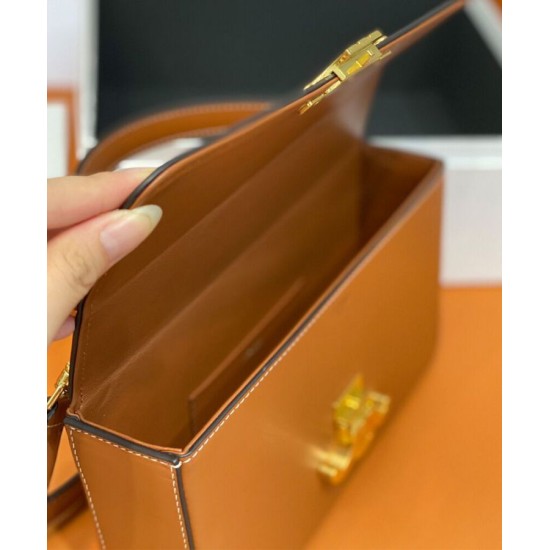 Replica Celine Box Triomphe In Natural Calfskin Coffee Replica Celine Box Triomphe In Natural Calfskin Coffee