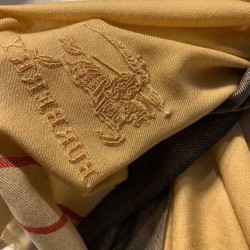 Replica Burberry bling lurex cashmere Shawl 90 x 200 Fake Burberry bling lurex cashmere Shawl 90 x 200 Replica