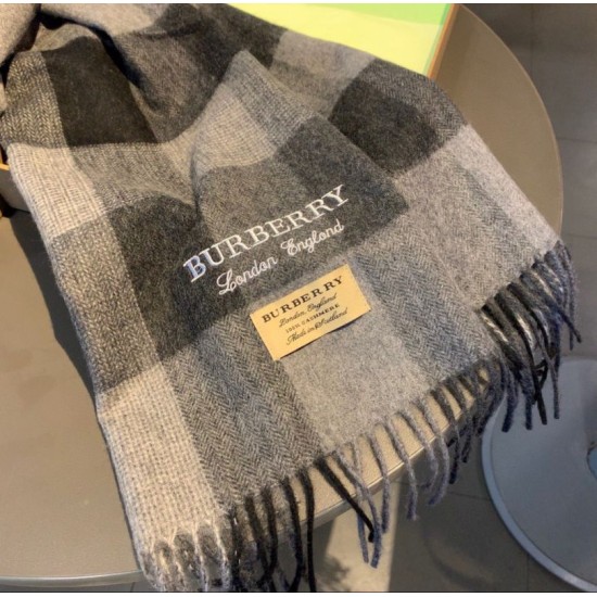 Fake Burberry Classic Cashmere Scarf 30 x 200 Replica