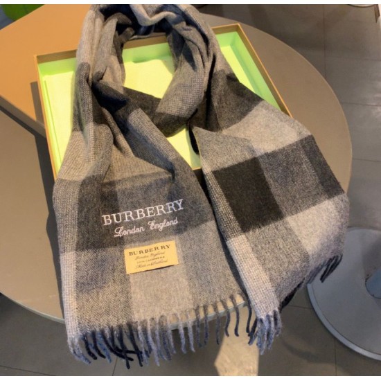 Fake Burberry Classic Cashmere Scarf 30 x 200 Replica