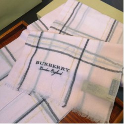 Fake Burberry Lurex Thread Color Block Check Cashmere Scarf 90 x 200 Replica Replica Burberry Lurex Thread Color Block Check Cashmere Scarf 90 x 200