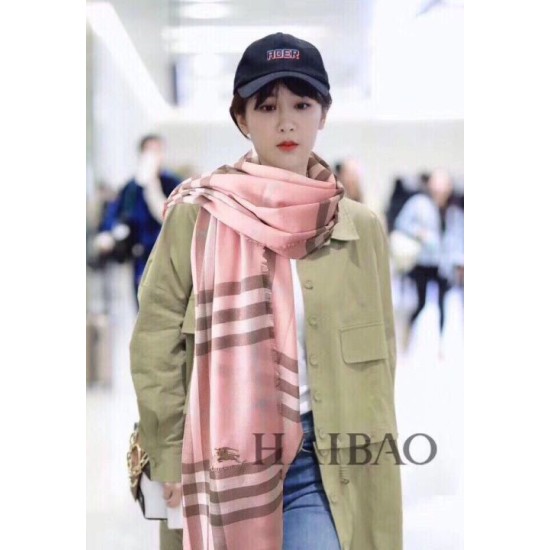 Replica Burberry Classic check Cashmere Shawl 70 x 220