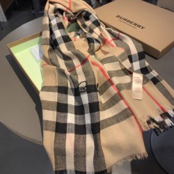 Replica Burberry classic check Cashmere Shawl 70 x 220 Fake Burberry classic check Cashmere Shawl 70 x 220 Replica