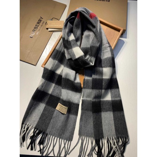 Replica Burberry Classic Medium Check Cashmere Shawl 40 x 180