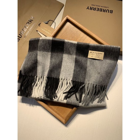 Replica Burberry Classic Medium Check Cashmere Shawl 40 x 180