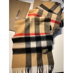 Replica Burberry Classic Medium Check Cashmere Shawl 40 x 180