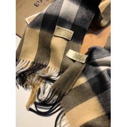 Replica Burberry Classic Medium Check Cashmere Shawl 40 x 180