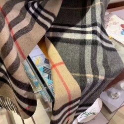 Replica Burberry Classic check Cashmere Shawl 30 x 250 Fake Burberry Classic check Cashmere Shawl 30 x 250 Replica